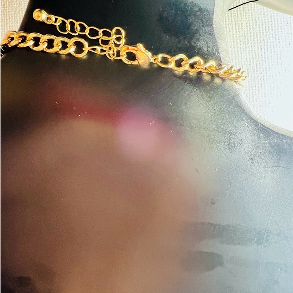 Delicate Flower Inspired Gold Tone & Clear Rhinestones Beaded Chain Necklace - Picture 4 of 5